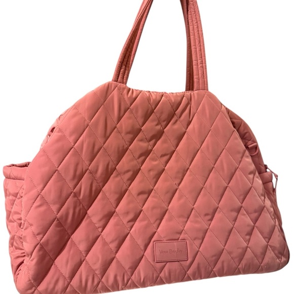 Vera Bradley Travel Bag for Stylish Adventures.good condition. No long straps - Picture 8 of 14